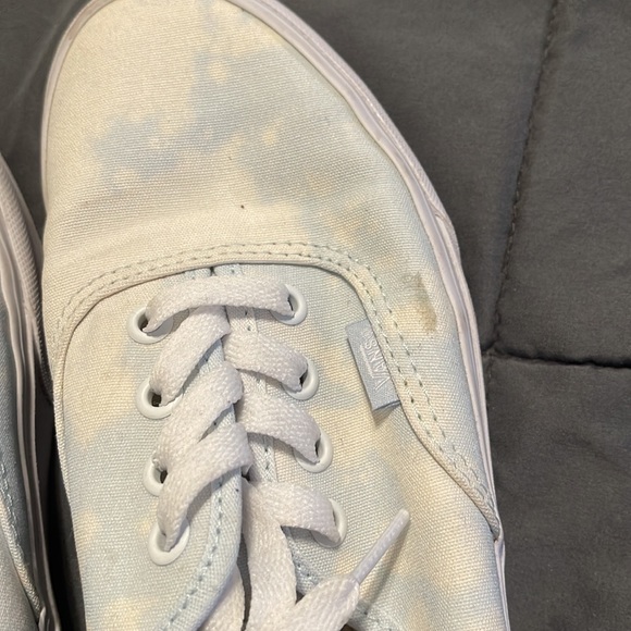 Vans - Picture 3 of 3